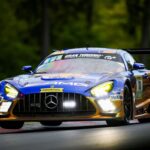 „Mercedes“ laimi, kai vėlyvas mechaninis gedimas užklupo „Verstappen Racing“.